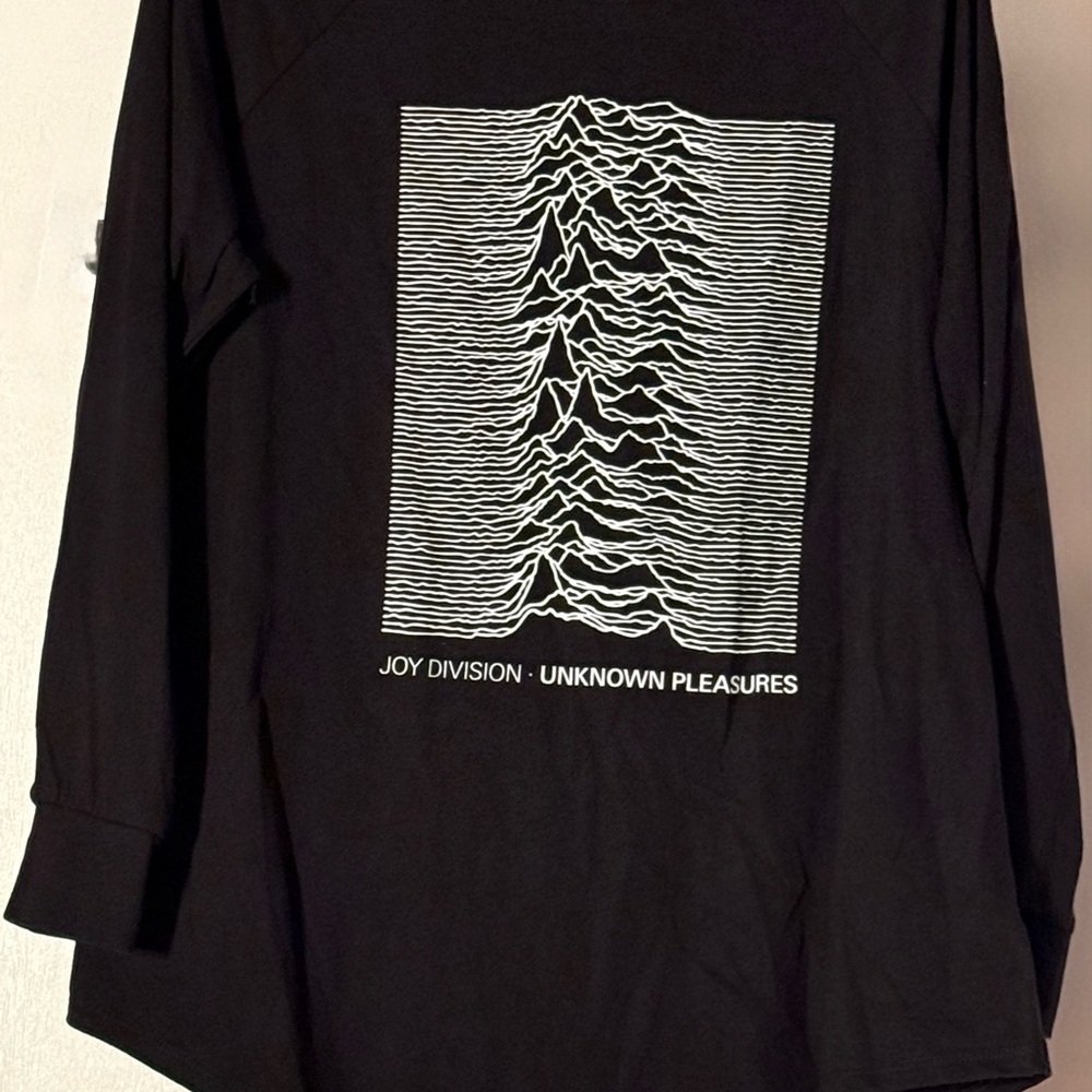 Torrid Joy Division Unknown Pleasures Long Sleeve Tee